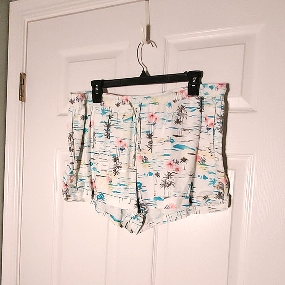 SO Linen Soft Shorts, Tropical Print - Picture 2 of 4